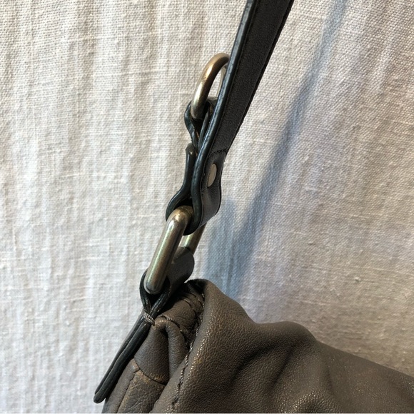 Banana Republic elephant grey lamb leather adjustable strap purse 12 x15 x3 - Picture 4 of 14